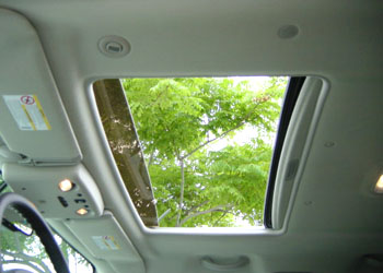 Hummer H2 Oversized Inbuilt Sunroof